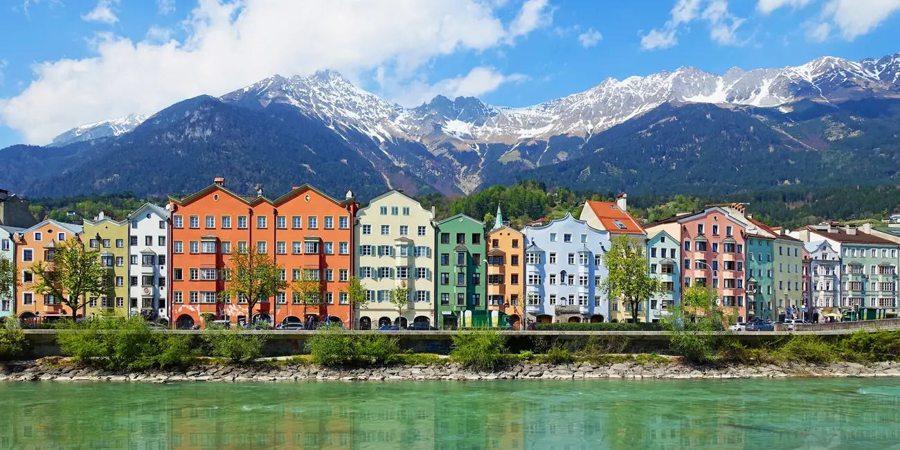 Innsbruck Card – Innsbruck'ta rehberli tur ile Inn Nehri, Alpler ve Eski Şehir’in kış manzarasının keyfini çıkarın.